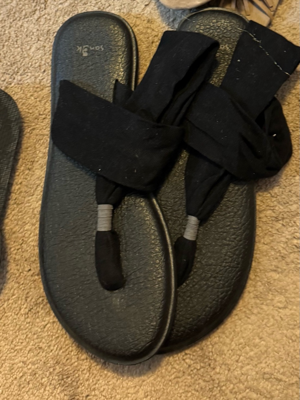 Sanuk Black Fabric Wrap Sandals